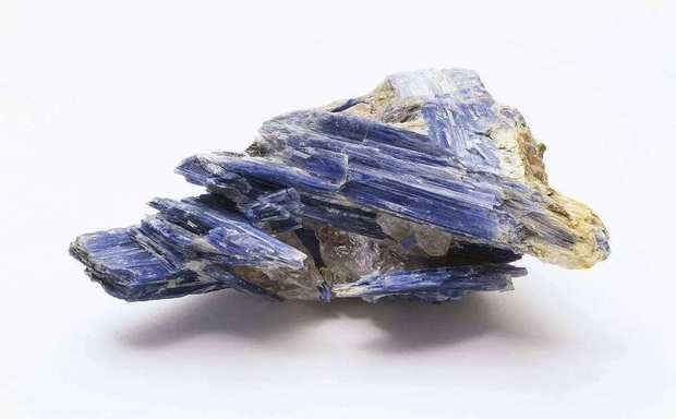 KYANITE